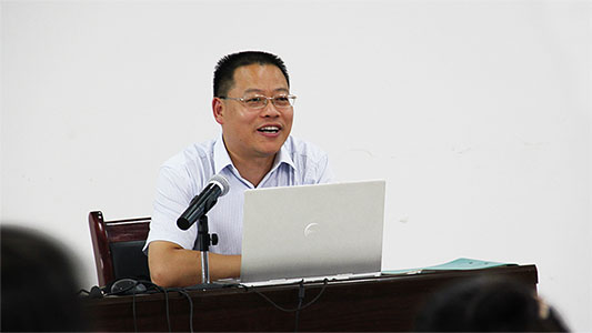 一帆機(jī)械邀請(qǐng)公司法律顧問(wèn)薛律師